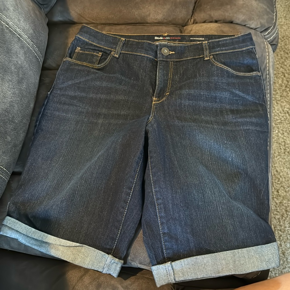 Style and Co Bermuda shorts